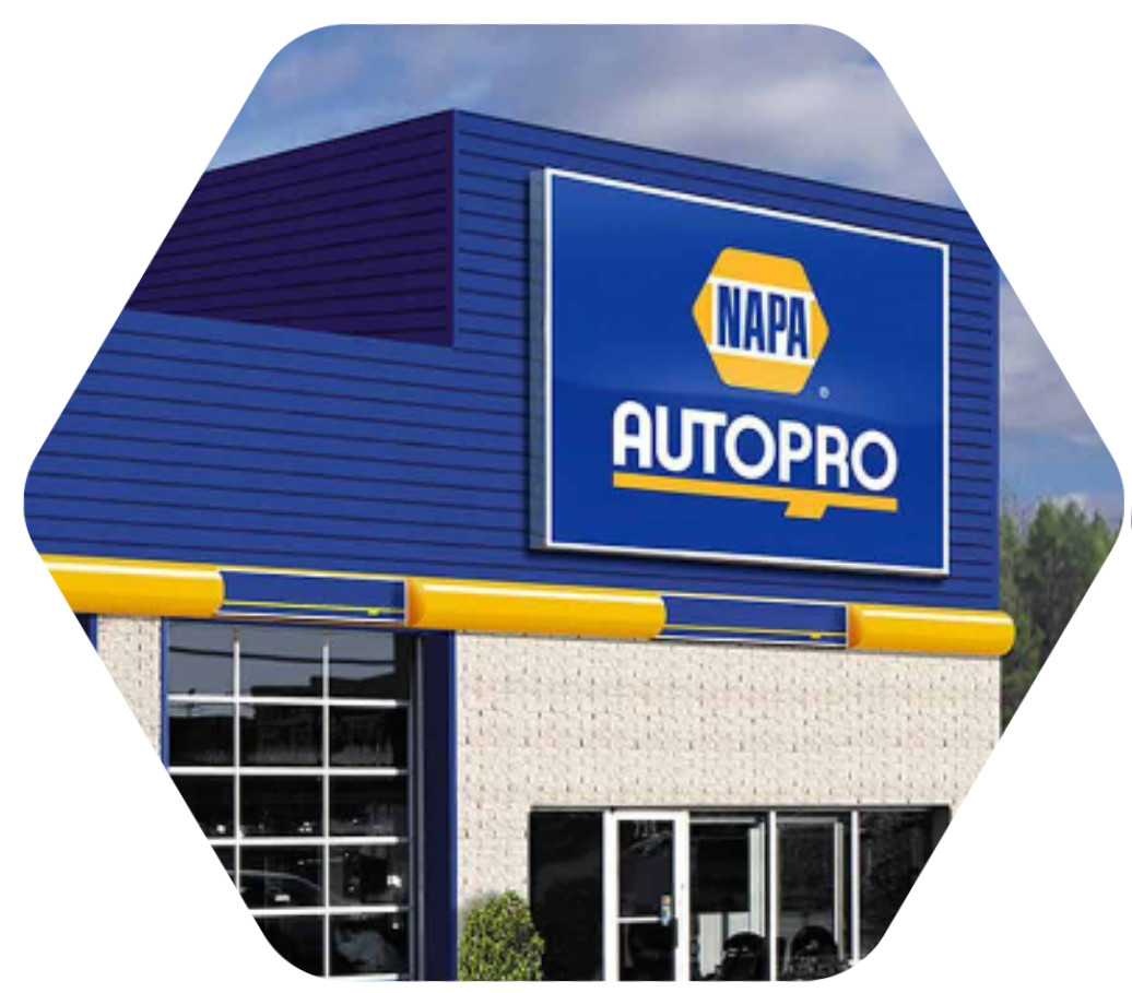 Picture of a the front look of a generic NAPA AUTOPRO shop